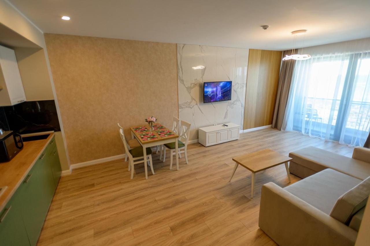 Plazza Mamaia Nord Aparthotel Navodari Exterior photo