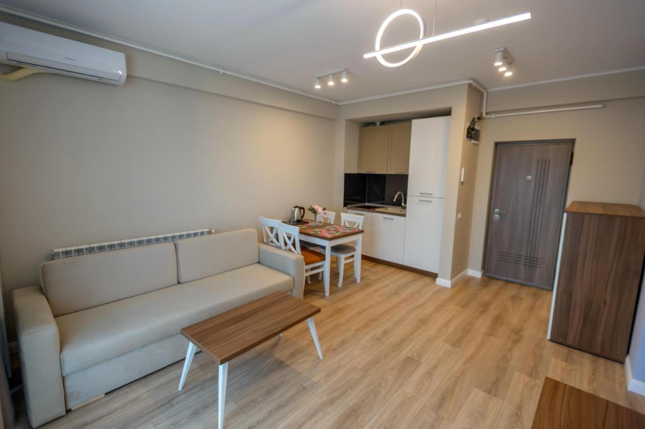 Plazza Mamaia Nord Aparthotel Navodari Exterior photo