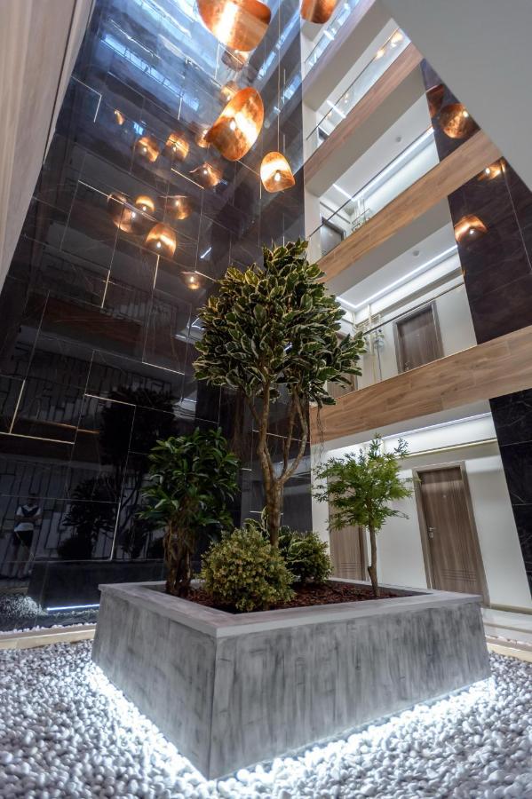 Plazza Mamaia Nord Aparthotel Navodari Exterior photo